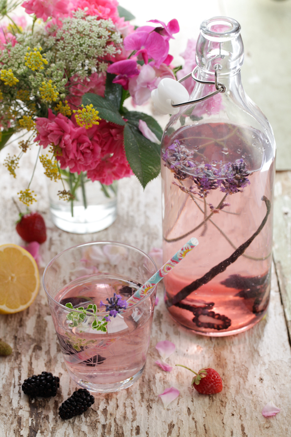 flavoured water with Blackberry, Vanilla & Lavender