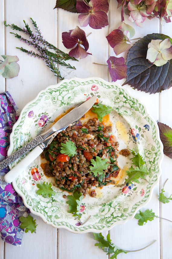 melted greens & tomatoes w lentils-9050