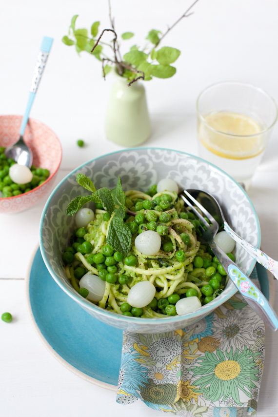 Sweet Pea & Pearl Onion Pesto Smothered Zucchini Noodles 2 (2 of 4)